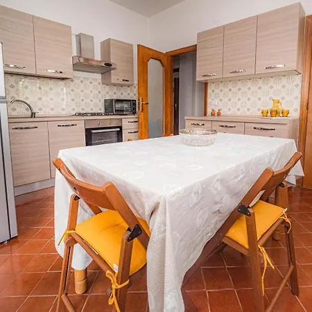 The Flats In Daire *