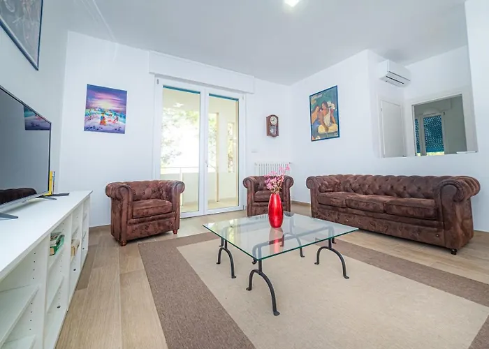 The Flats In Mottola