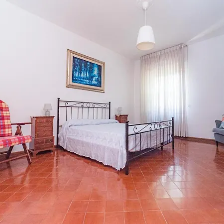 The Flats In * Mottola